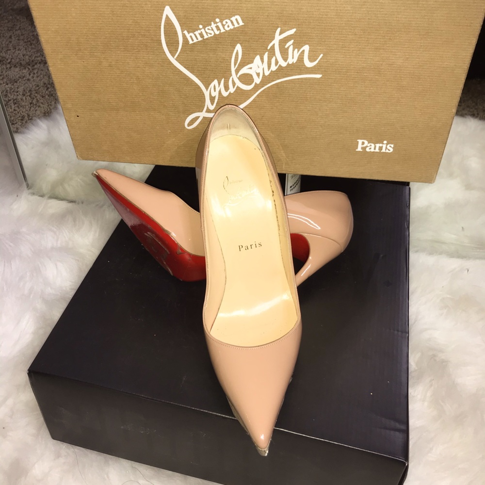 Nude Christian Louboutin